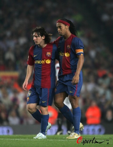 等得到更自 等得到更自