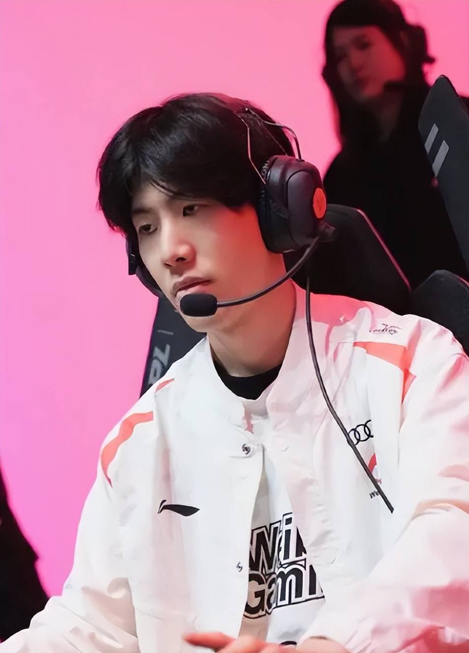 在对阵伯恩 在对阵伯恩